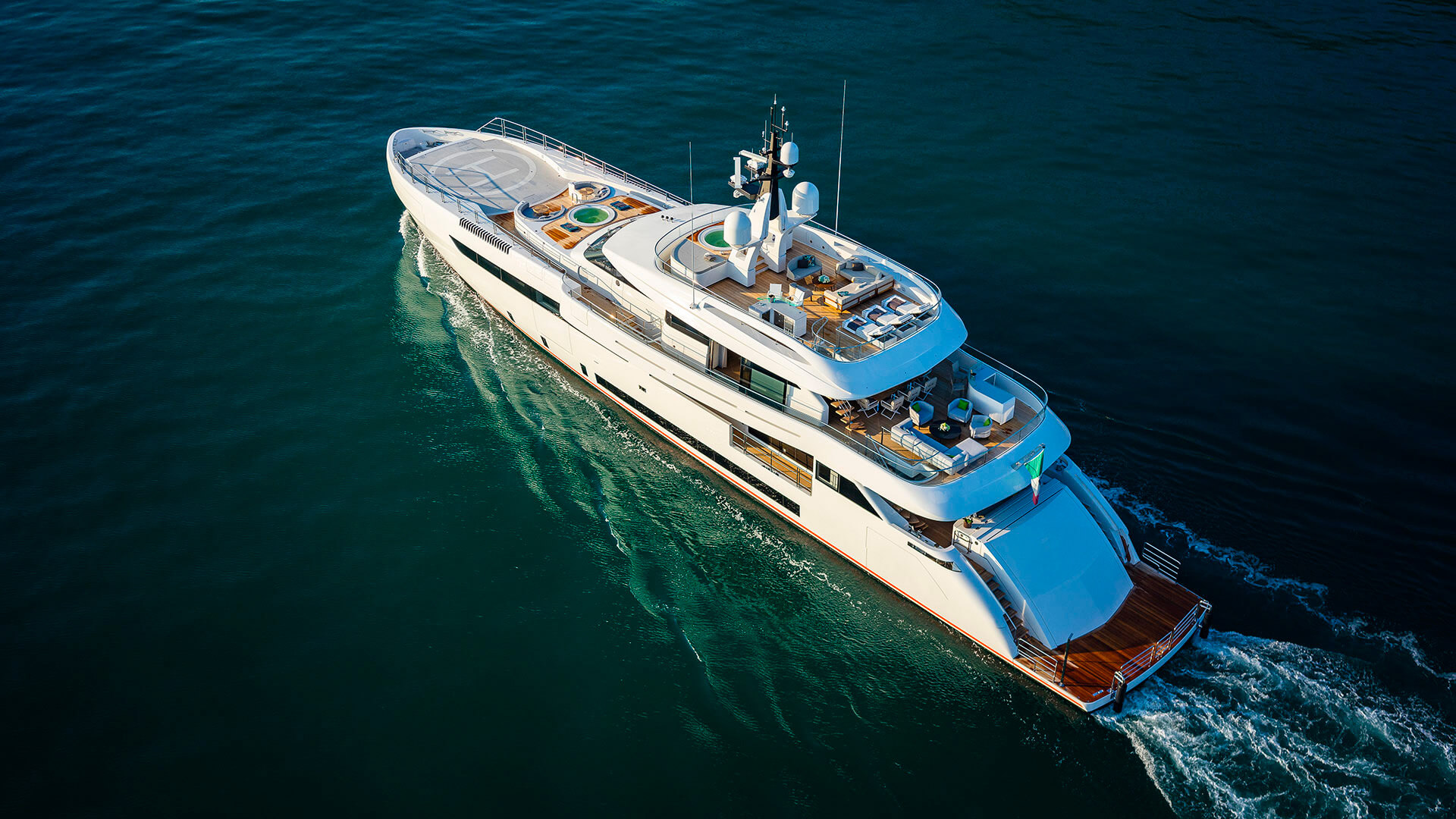 Wider Yachts Wider 165